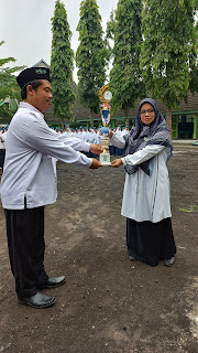 PENGANUGRAHAN MADRASAH INOVASI OLEH KEMENTERIAN AGAMA LUMAJANG